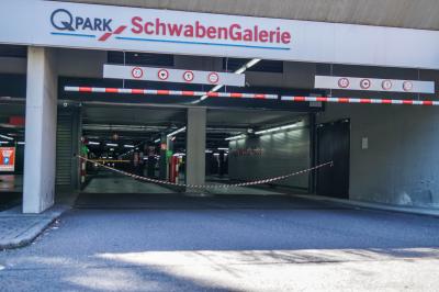 Stuttgart-Vaihingen: Brand in Tiefgarage eines Einkaufscenters